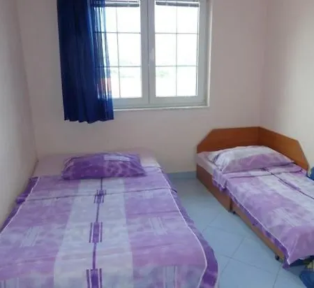 In With Sea View, Balcony, Air Conditioning, Wifi