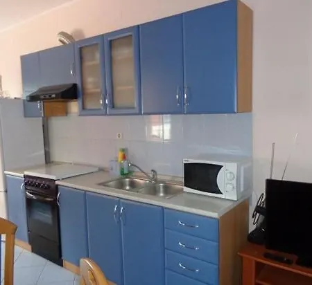 Apartament In With Sea View, Balcony, Air Conditioning, Wifi